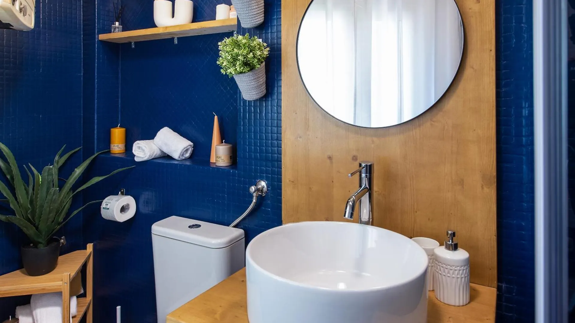 Fashionable Apartment Near Piazza Navona Rome