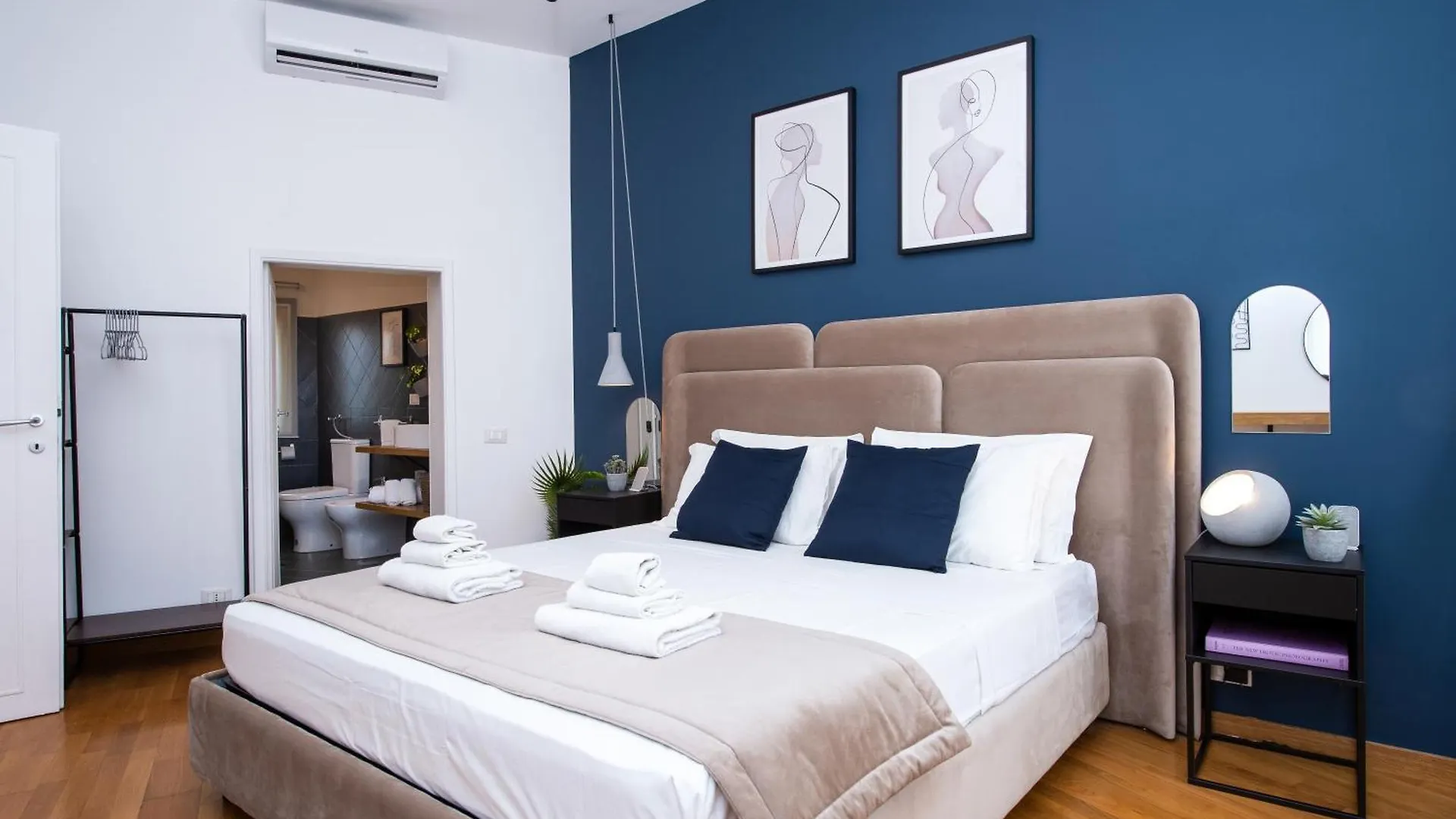 Fashionable Apartment Near Piazza Navona Rome Italy