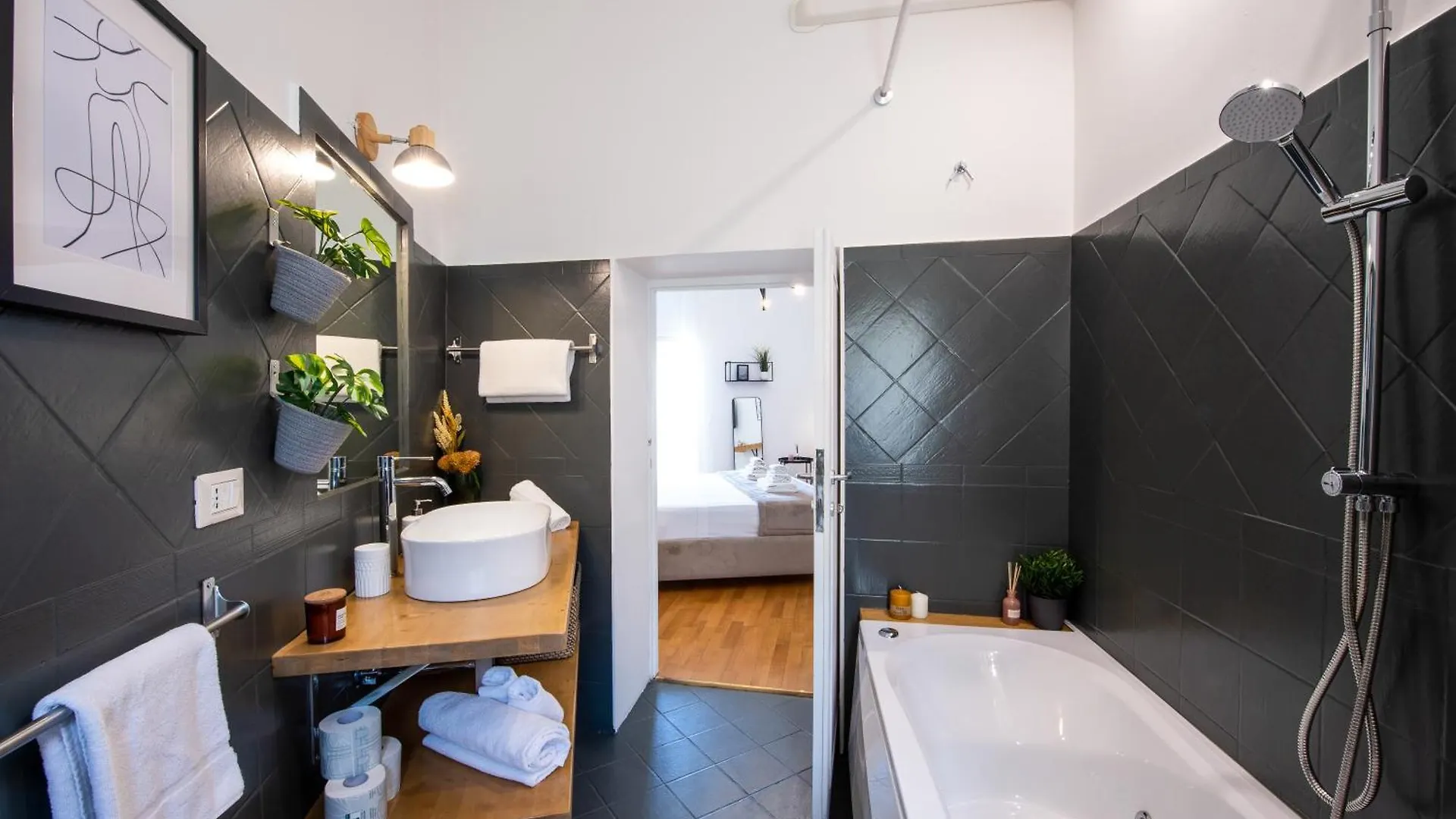 Fashionable Apartment Near Piazza Navona Rome