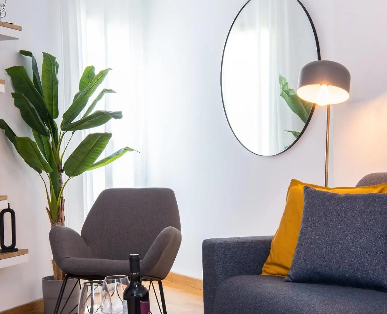 Fashionable Apartment Near Piazza Navona Rome