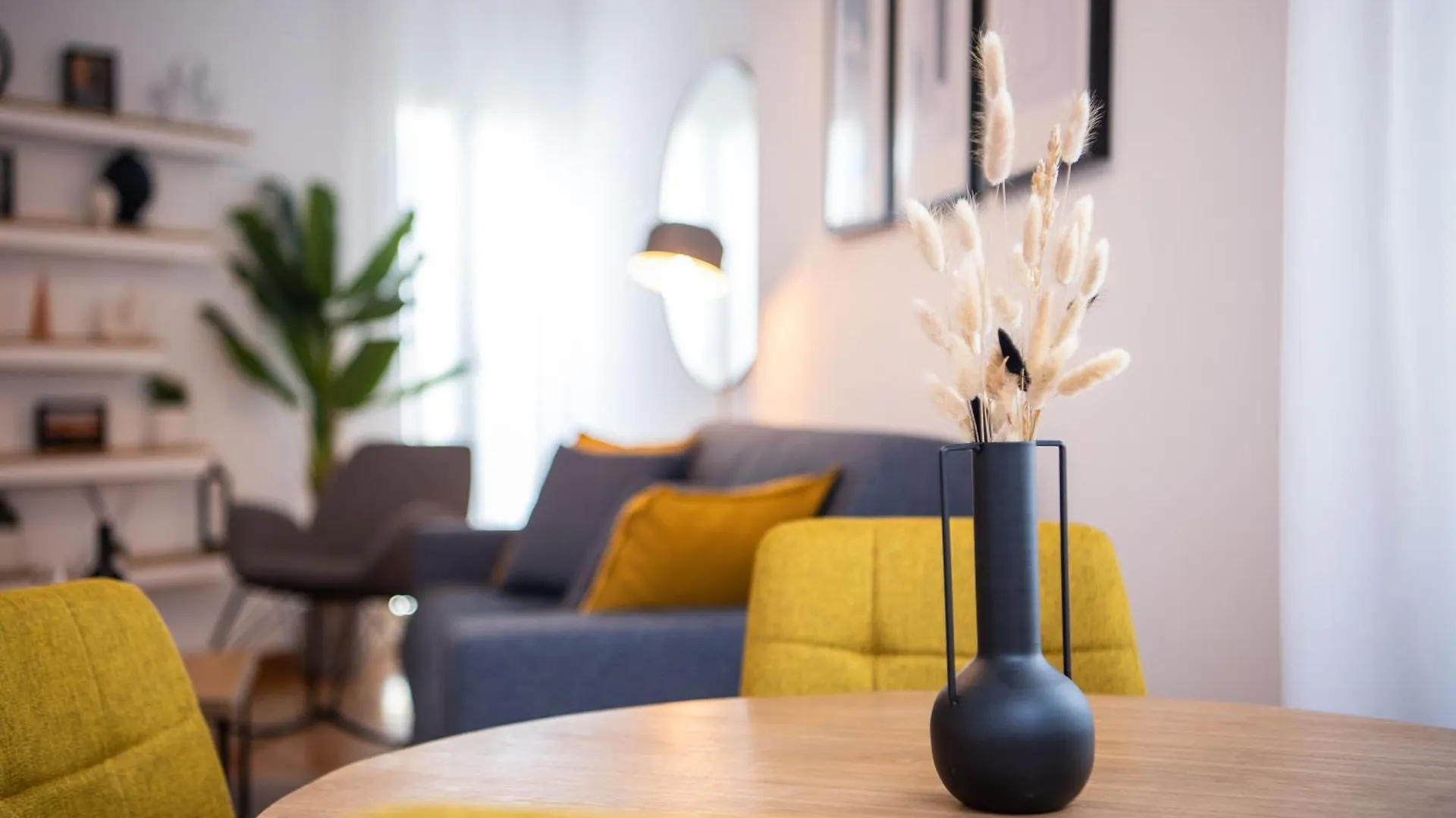 Fashionable Apartment Near Piazza Navona Rome