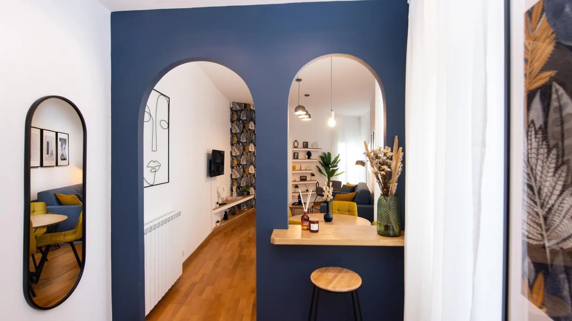 Fashionable Apartment Near Piazza Navona Rome